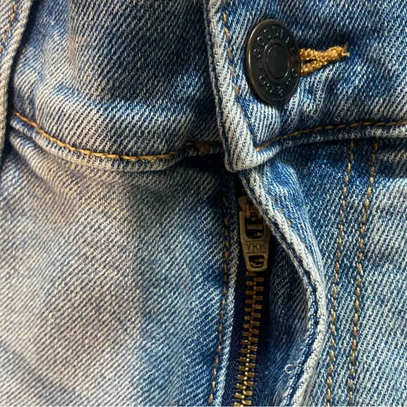 Goodfellow & Co. Men's 34W x 32L CoolMax Straight Fit Light Wash Denim Jeans - Picture 8 of 12